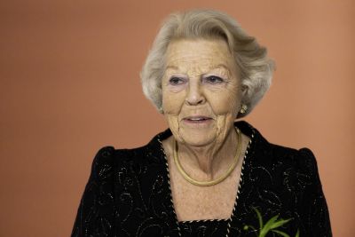 princess beatrix with warhol's 4 queens